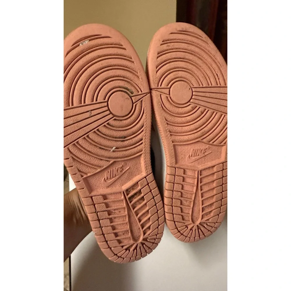 Nike Air‎ Jordan 1 Mid Pink Quartz kids athletic shoes sneakers size 13c